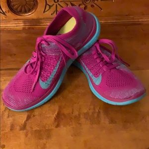 Nike ladies free run. NWOT